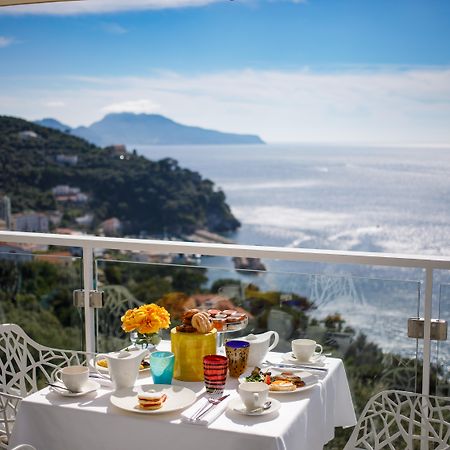 Villa Fiorella Art Hotel 마사루브렌세 외부 사진